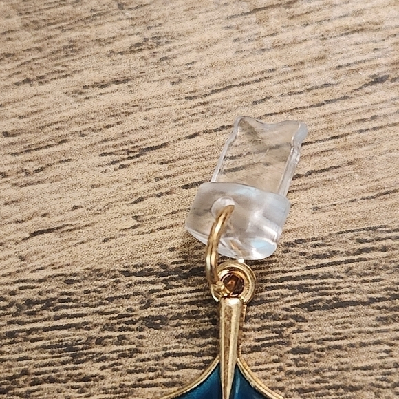 Whale Tail Dust Cap Charm Apple - Picture 3 of 4